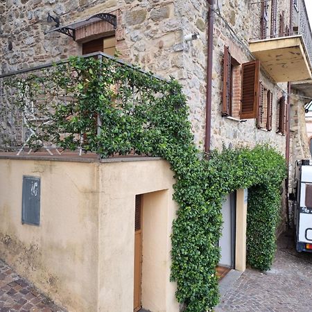 Bed & Basta Hotel Allerona Bagian luar foto